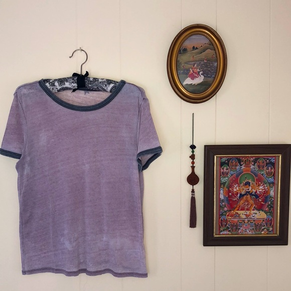 American Eagle distressed lilac T-Shirt size Small - Picture 2 of 4